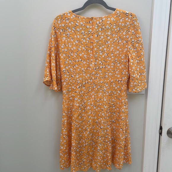 MINKPINK Yellow Summer Daisy Tea Dress size S - Picture 4 of 6
